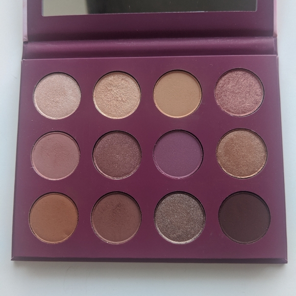 Colourpop You Had Me At Hello Eyeshadow Palette - Picture 7 of 7
